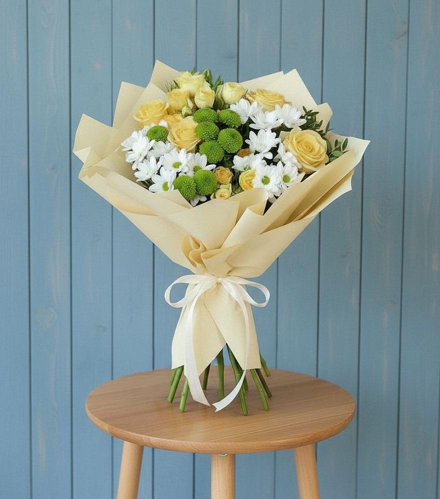 Букет цветов из: Хризантемы и Розы в Самаре