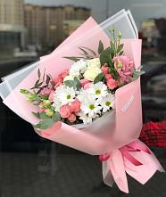 Букет цветов из:  Розы, Лизиантусы и Хризантемы в Самаре